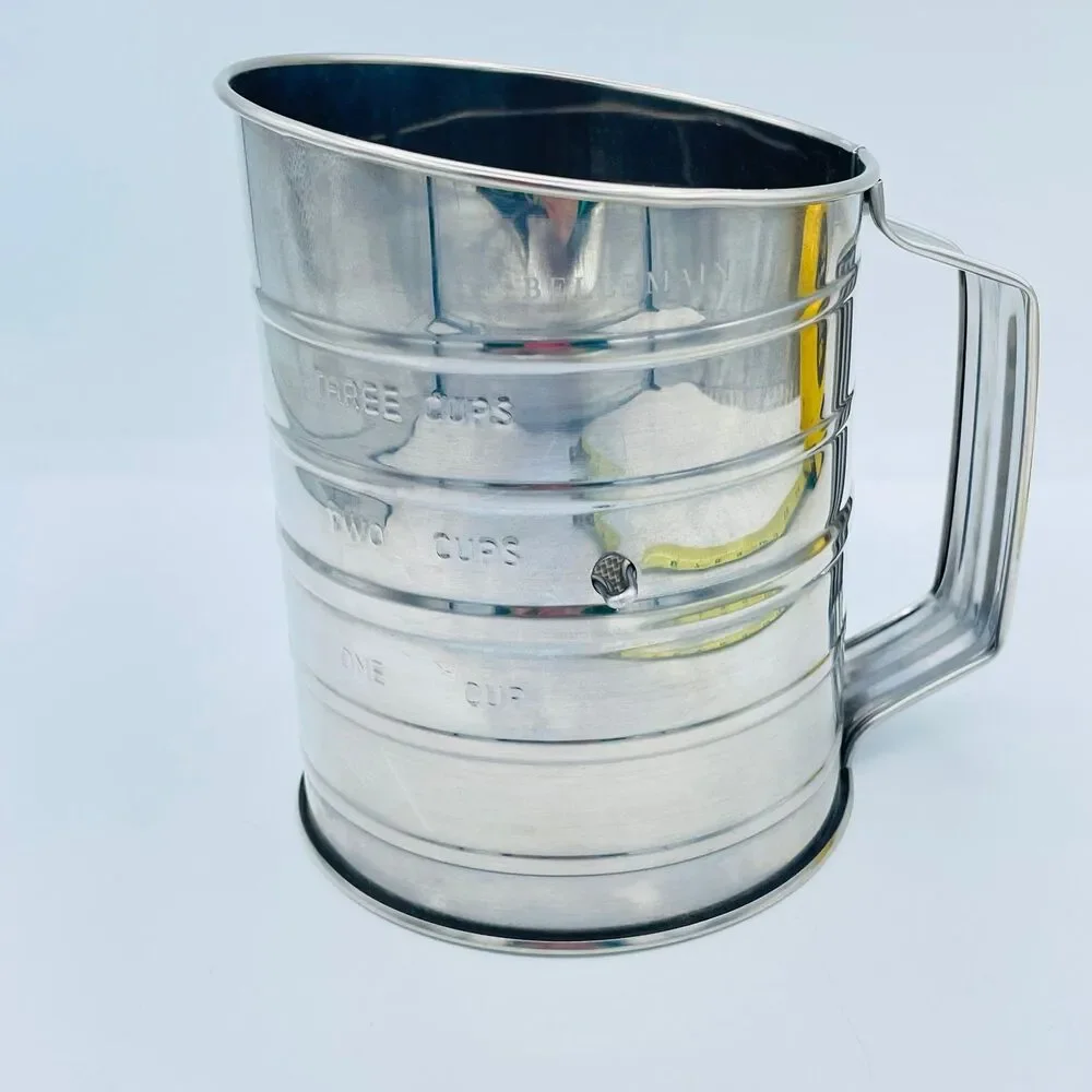 Bellemain 3-Cup Stainless Steel Flour Sifter - Hand Crank - Vintage Kitchen Deco